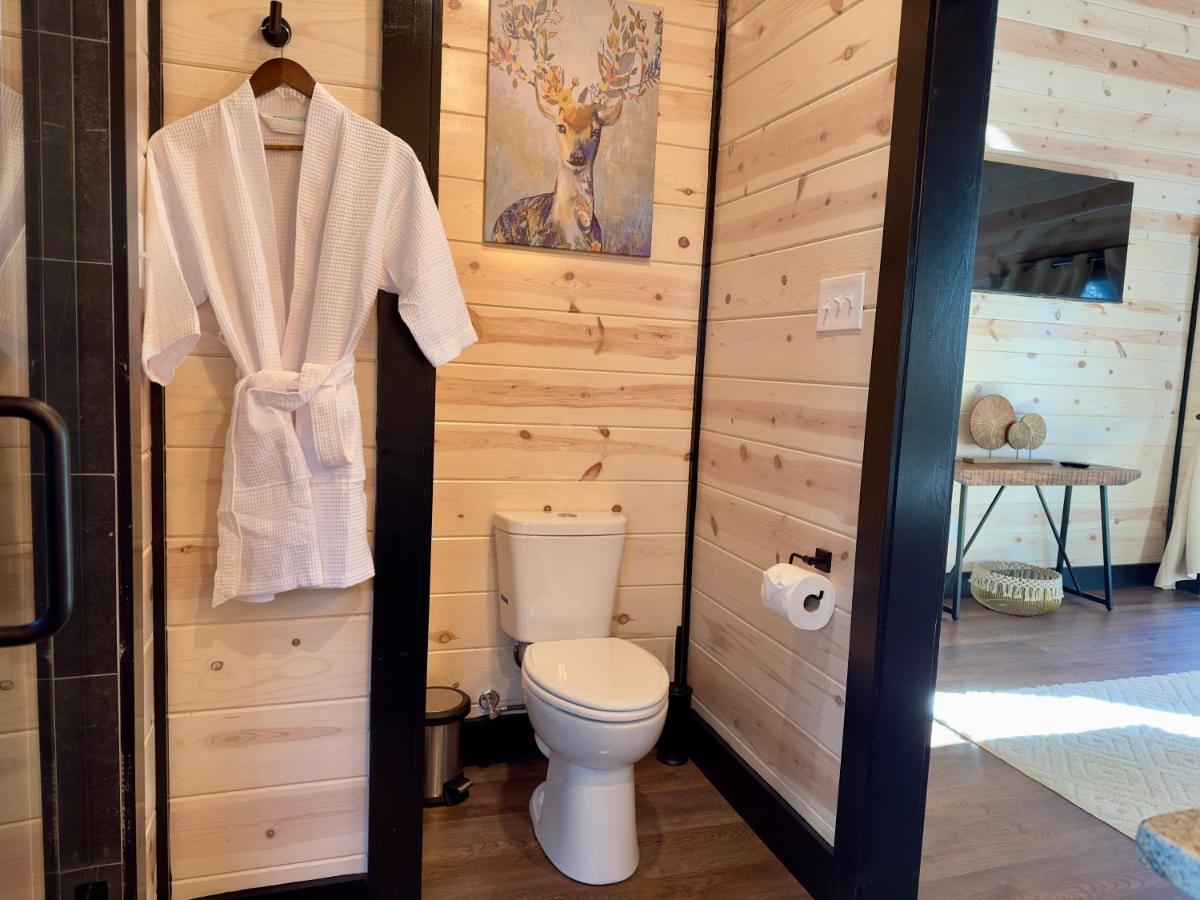 New Luxury Cabin, Hot Tub, Forest Views,Hotel Style Amenities Броукън Боу Екстериор снимка