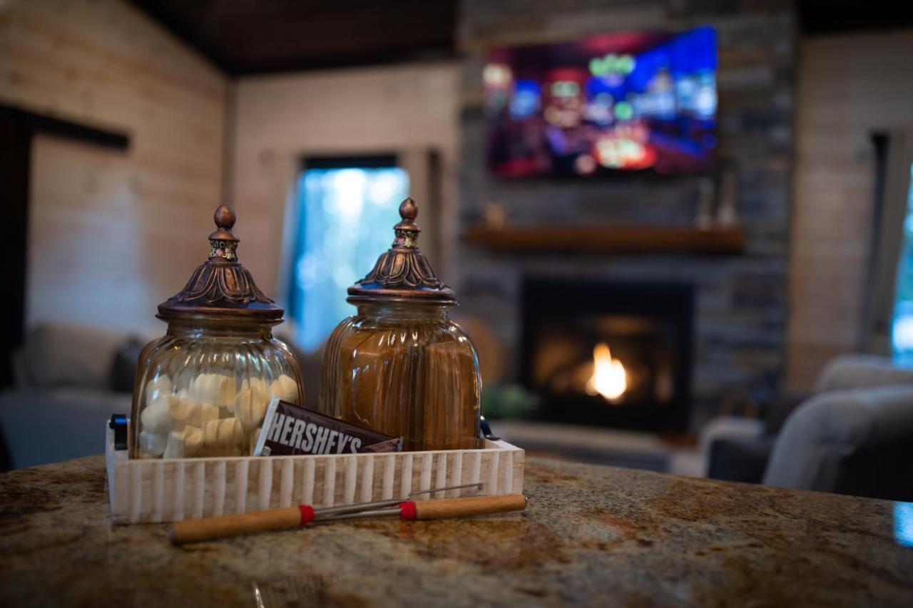 New Luxury Cabin, Hot Tub, Forest Views,Hotel Style Amenities Броукън Боу Екстериор снимка