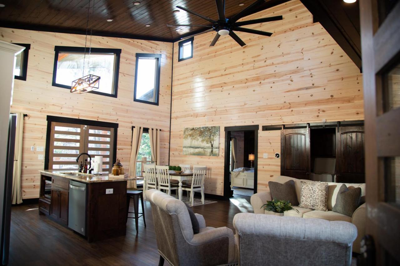 New Luxury Cabin, Hot Tub, Forest Views,Hotel Style Amenities Броукън Боу Екстериор снимка